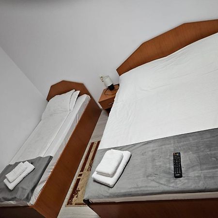 Pensiunea Io-Mara Vatra Dornei Buitenkant foto